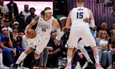 开云体育入口-掘金横扫骑士，伦纳德关键制胜