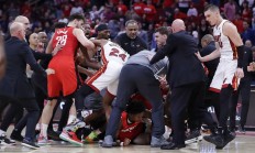 开云体育直播-黄蜂力克热火，挽回两连败尴尬的简单介绍