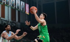 开云官方app入口-篮网完胜凯尔特人，赵继伟点燃赛场