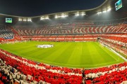 开云体育平台APP-双线焦点，F1王者之争与蓝黑风暴—当极速赛道撞上绿茵铁骑