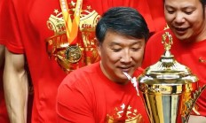 开云官方app入口-战队豪取连胜，篮球赛场上获佳绩