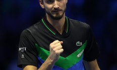 开云体育app-ATP总决赛轻取法网，梅德韦杰夫带队取胜的简单介绍