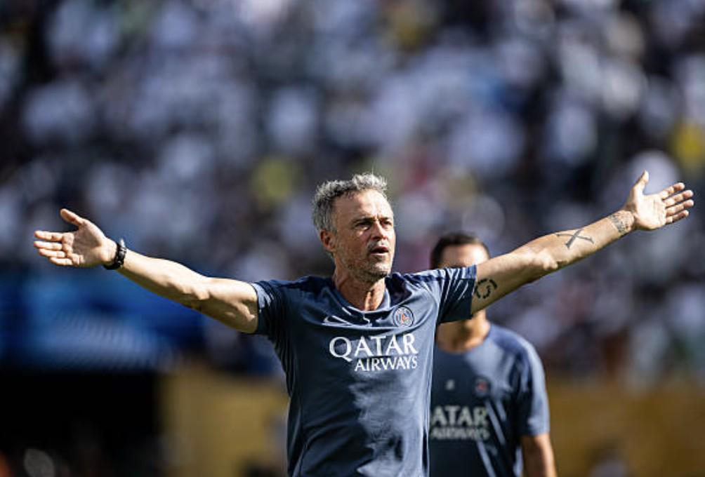 切尔西后卫表现抢眼，已成为球队的不可或缺之力的简单介绍