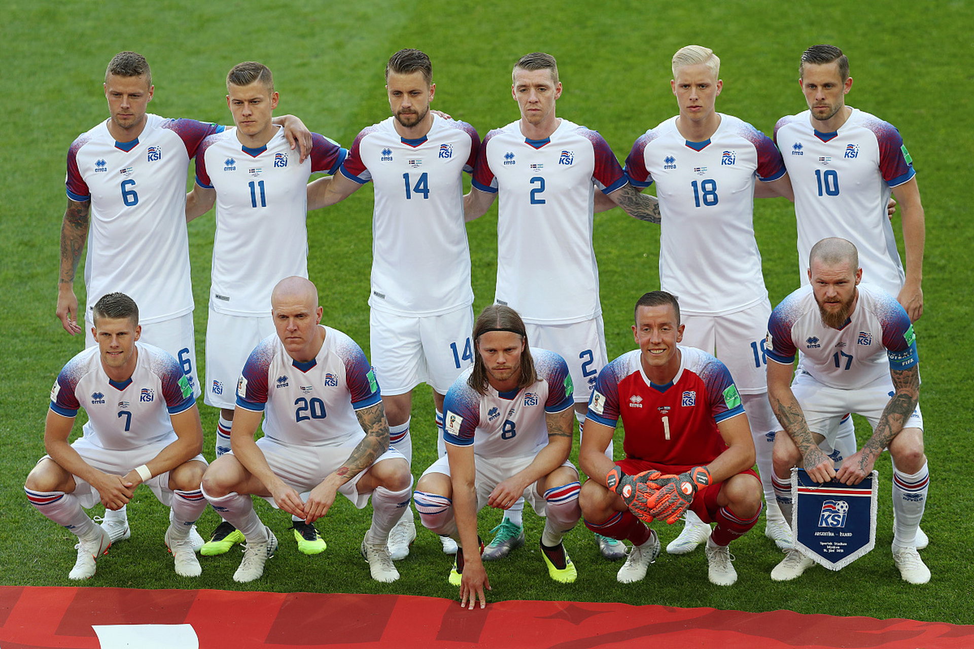 关于欧洲杯预选赛最新对决：胜负悬念的信息