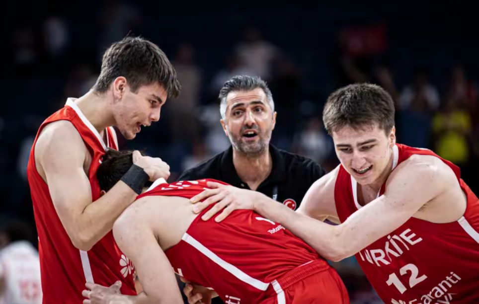 土耳其队面对强敌表现出色