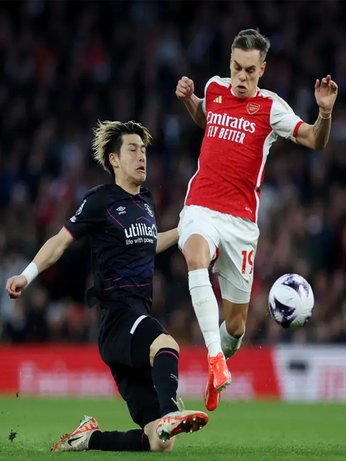 阿森纳-战胜伯恩茅斯，保持胜利