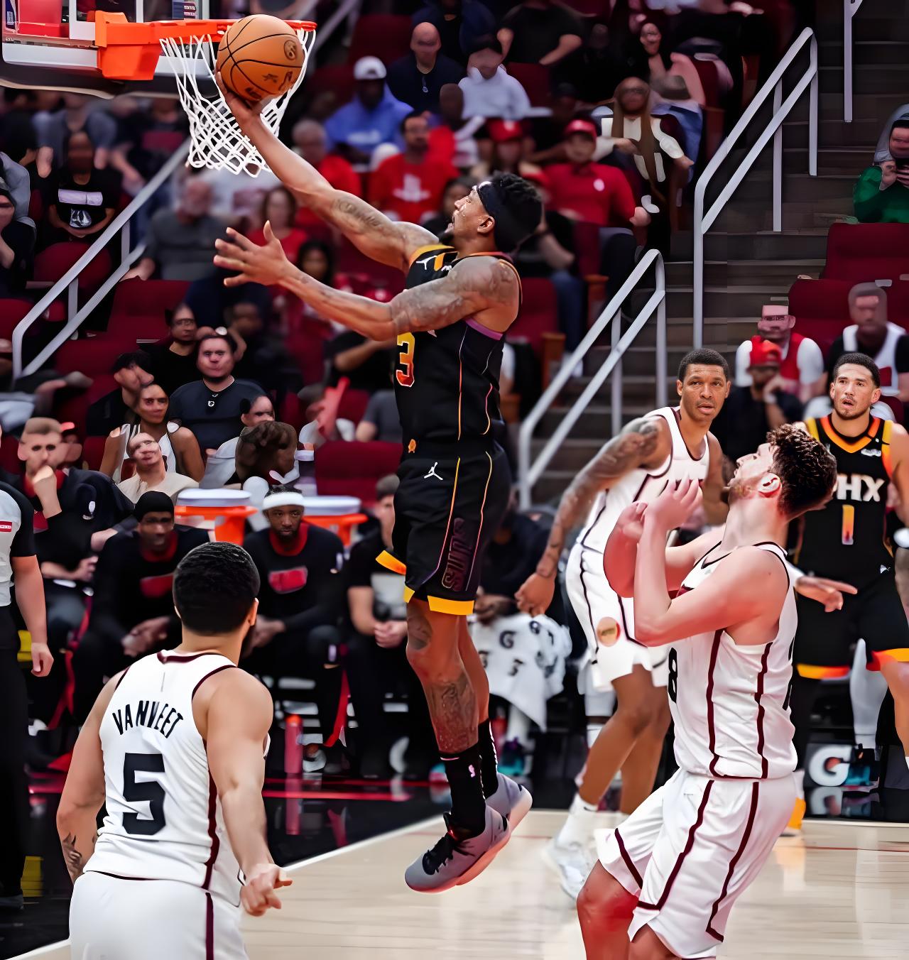 火箭鏖战马刺,约基奇点燃赛场 火箭鏖战马刺,约基奇点燃赛场