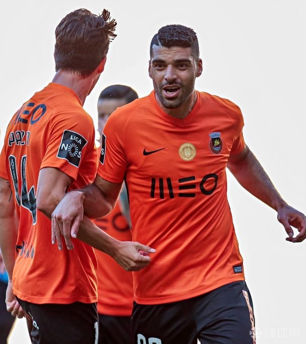 法国队力克韩国队，波尔刷新纪录