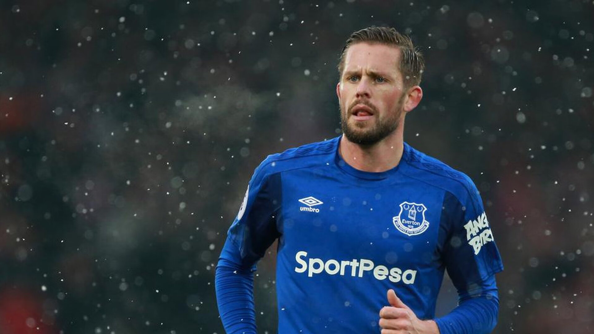 当雨林雄鹰遇见红魔，本泽马式进攻哲学在厄瓜多尔对阵曼联的想象之战