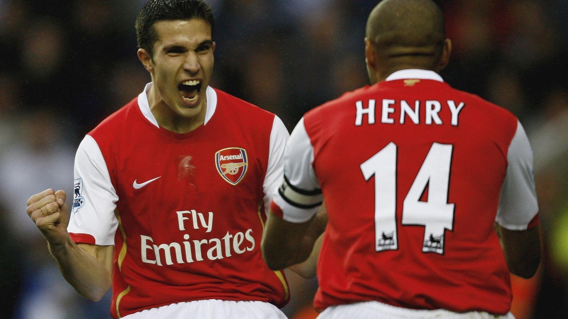 红魔铁骑踏碎欧洲红魔,莱万致命一击改写宿命之战