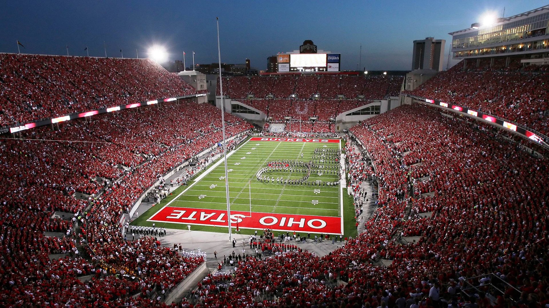 活塞淘汰黄蜂，当水花溅入汽车城，克莱·汤普森如何成为底特律的关键先生